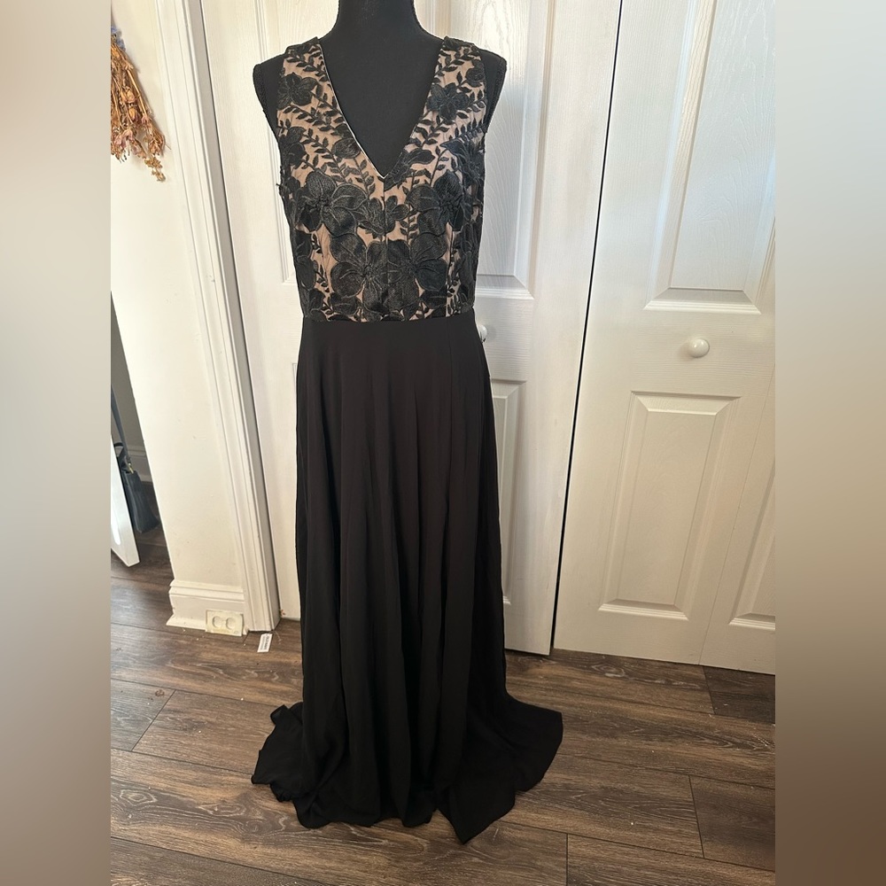 COPY - Black gown with black lace bodice